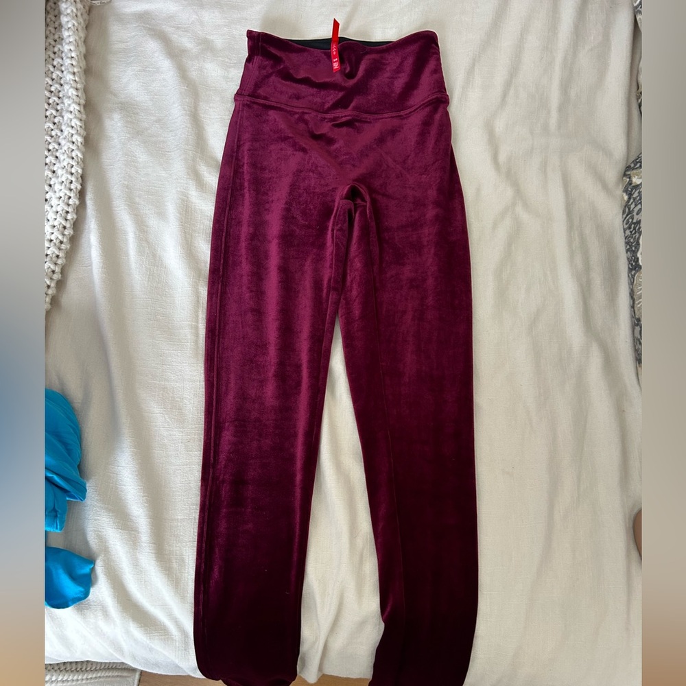 Spanx velvet leggings